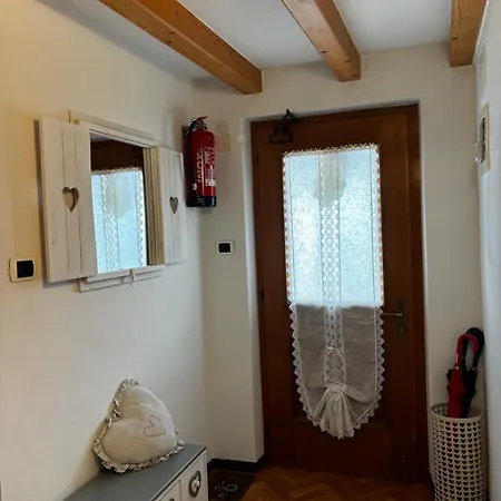 Ika Apartament *