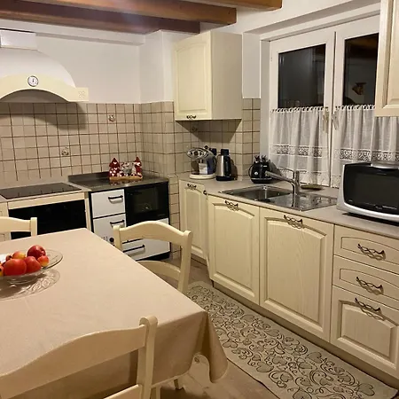 Apartment Ika