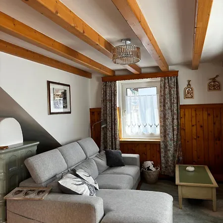 Apartament Ika *