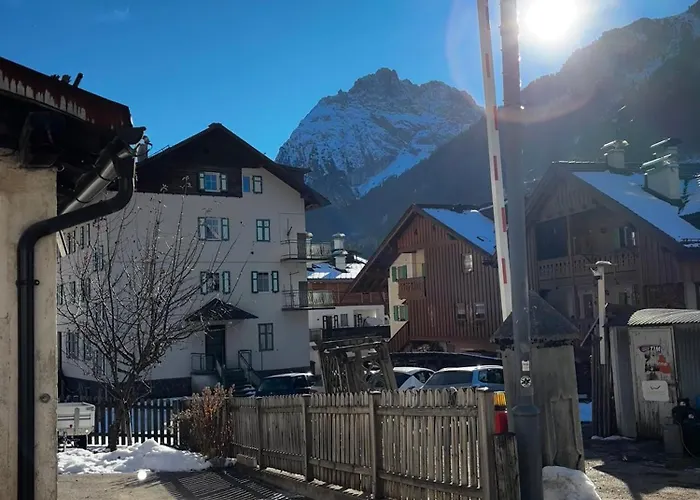 Апартаменти Ika *