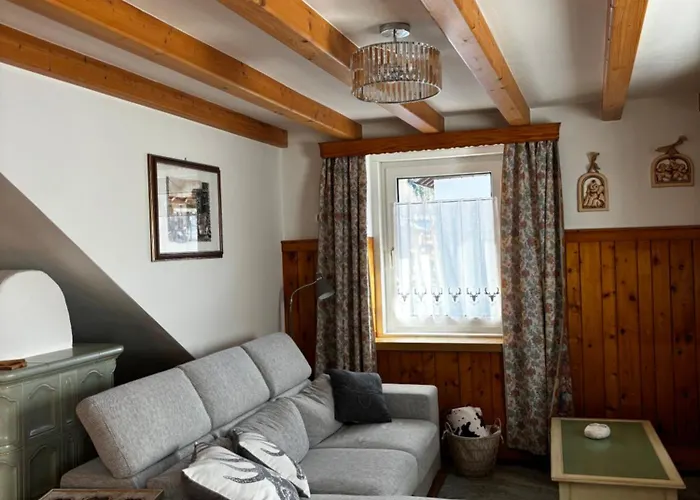 Апартаменти Ika *